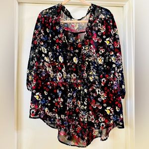 Eyeshadow blouse size 1X